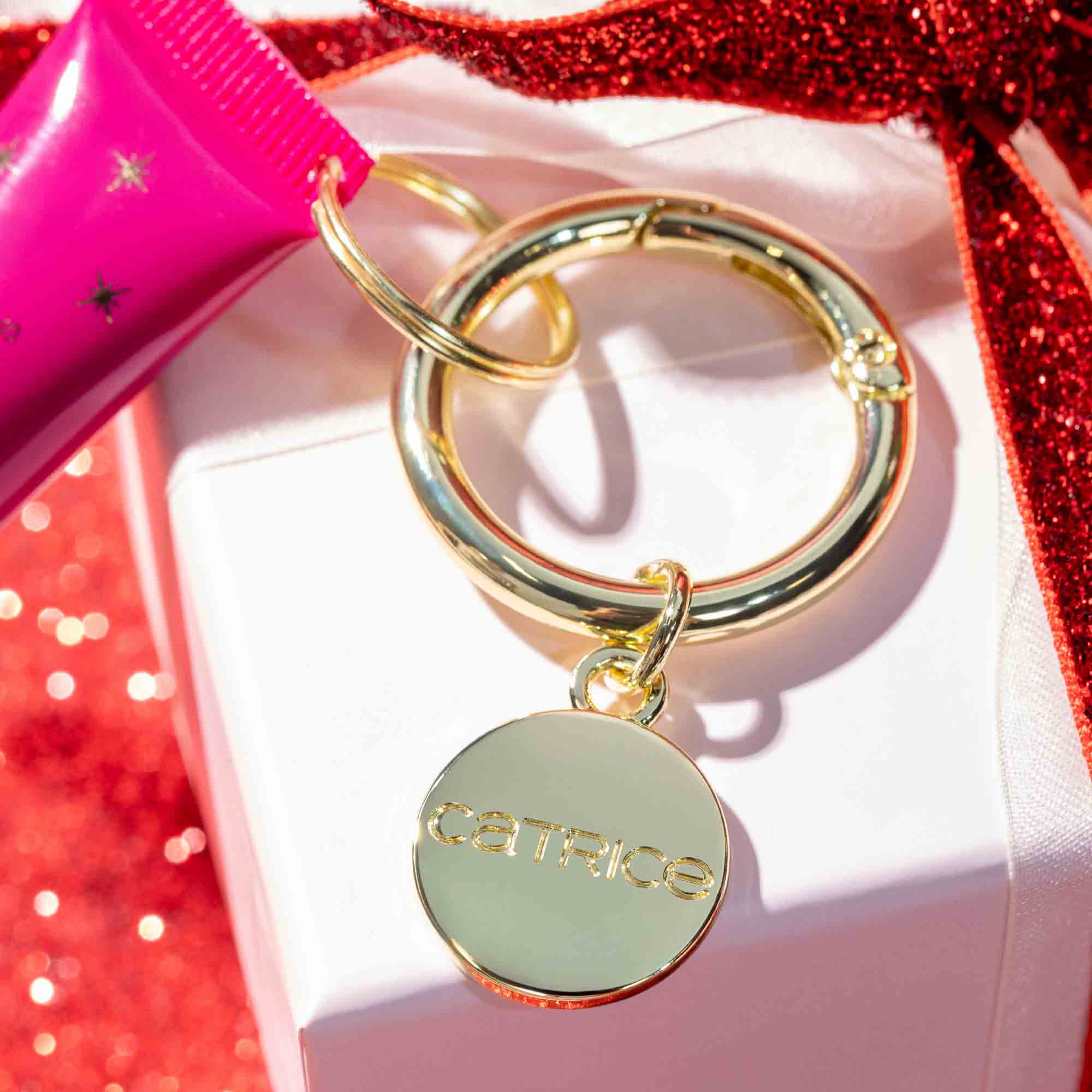 Calendário do Advento Catrice Twinkling Treasures – Edição Limitada 2025