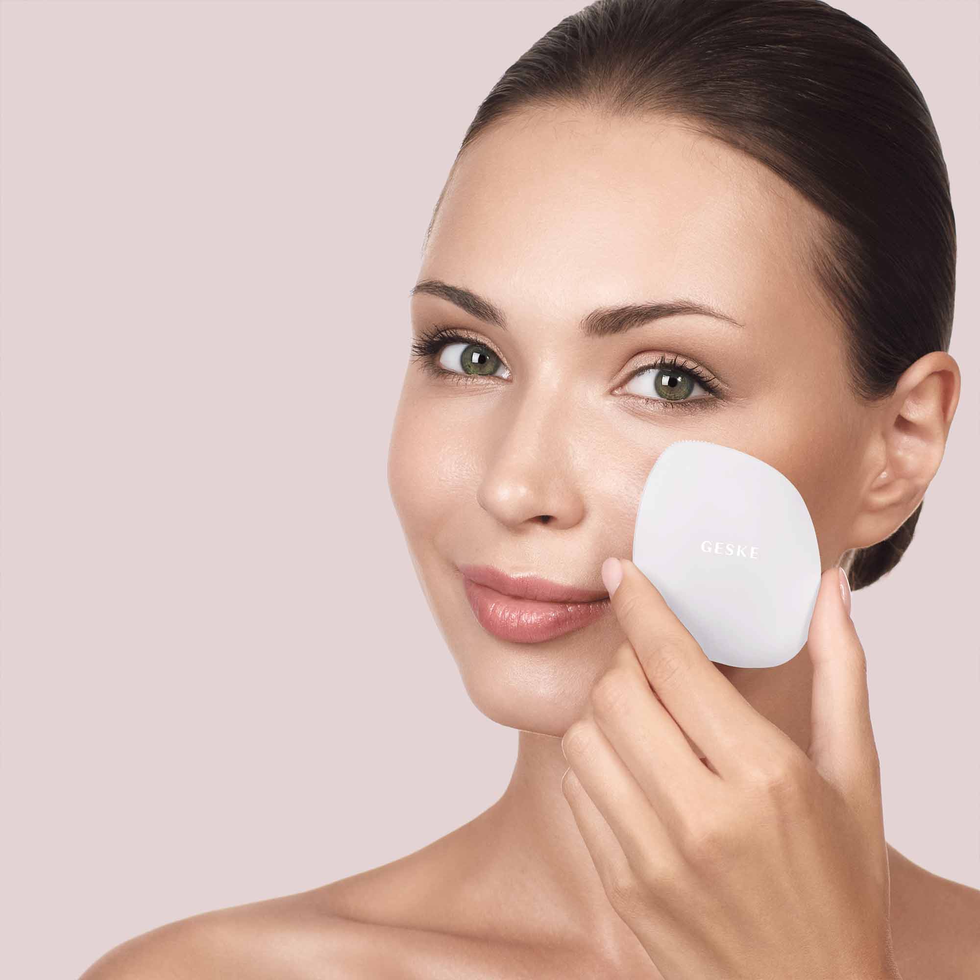Starlight 4-in-1 Facial Brush