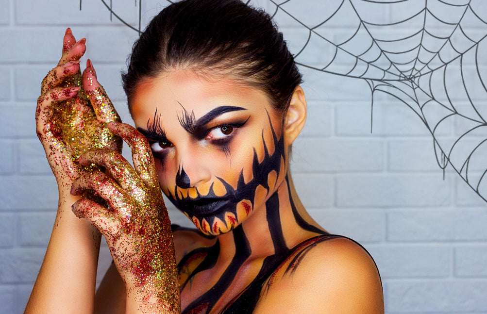 UMA MAQUILHAGEM VERDADEIRAMENTE ASSUSTADORA PARA O HALLOWEEN!