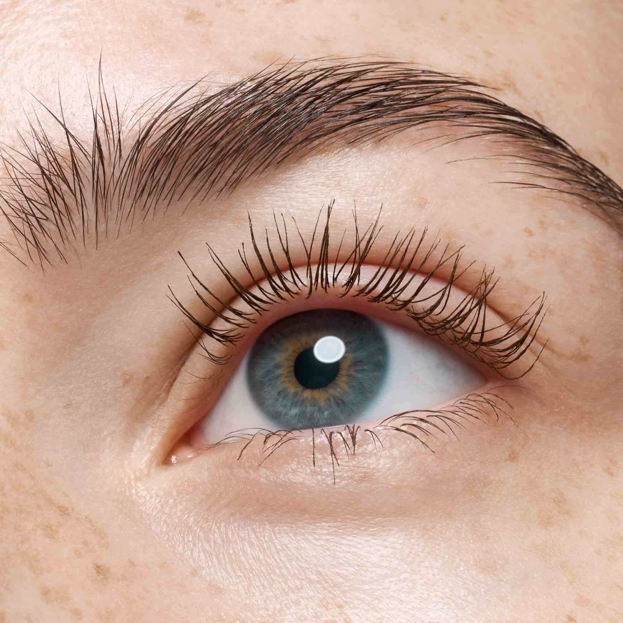Máscara de volume castanha à prova de água Glam &amp; Doll